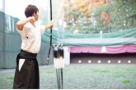東京薬科大学 弓道部。薬科大での弓道場完備はめずらしい。クラブ活動が盛んなことも特長の一つです