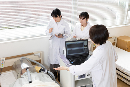 名古屋学芸大学 医療領域の専門知識は、さまざまなフィールドで活躍する管理栄養士のベースとなる。