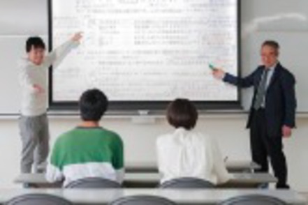 神戸常盤大学 教職支援センター：仲間と夢を語り合い、その実現に向けて“確かなる力”を培います