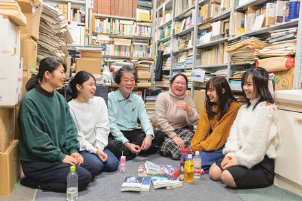 筑紫女学園大学 《日本語・日本文学科》豊かな言語感覚と考える力、高度なスキルをもつ人材を育成