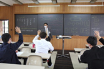 名古屋商科大学 日商簿記2級合格をステップに、税理士・公認会計士試験の科目合格を目指す特別カリキュラムを提供